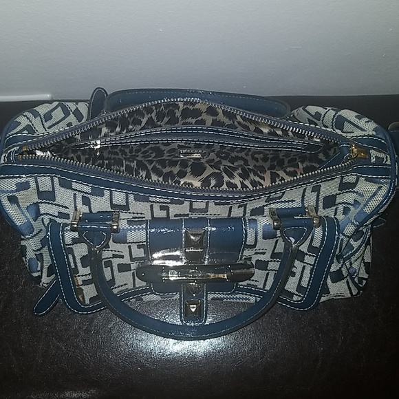 GUESS Purse - Picture 4 of 6